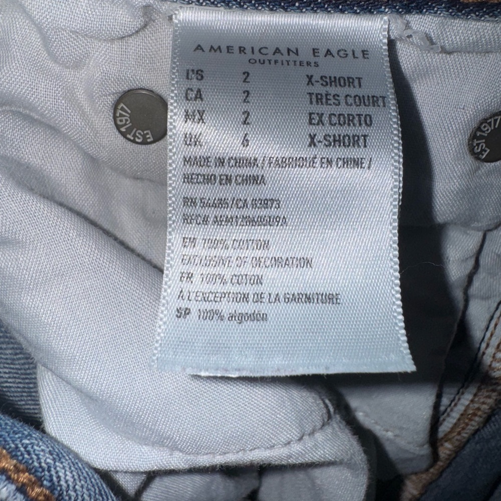 American Eagle Outfitters Distressed Jean Shorts - Picture 9 of 9